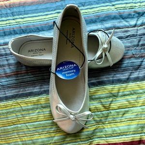 Arizona girls flats